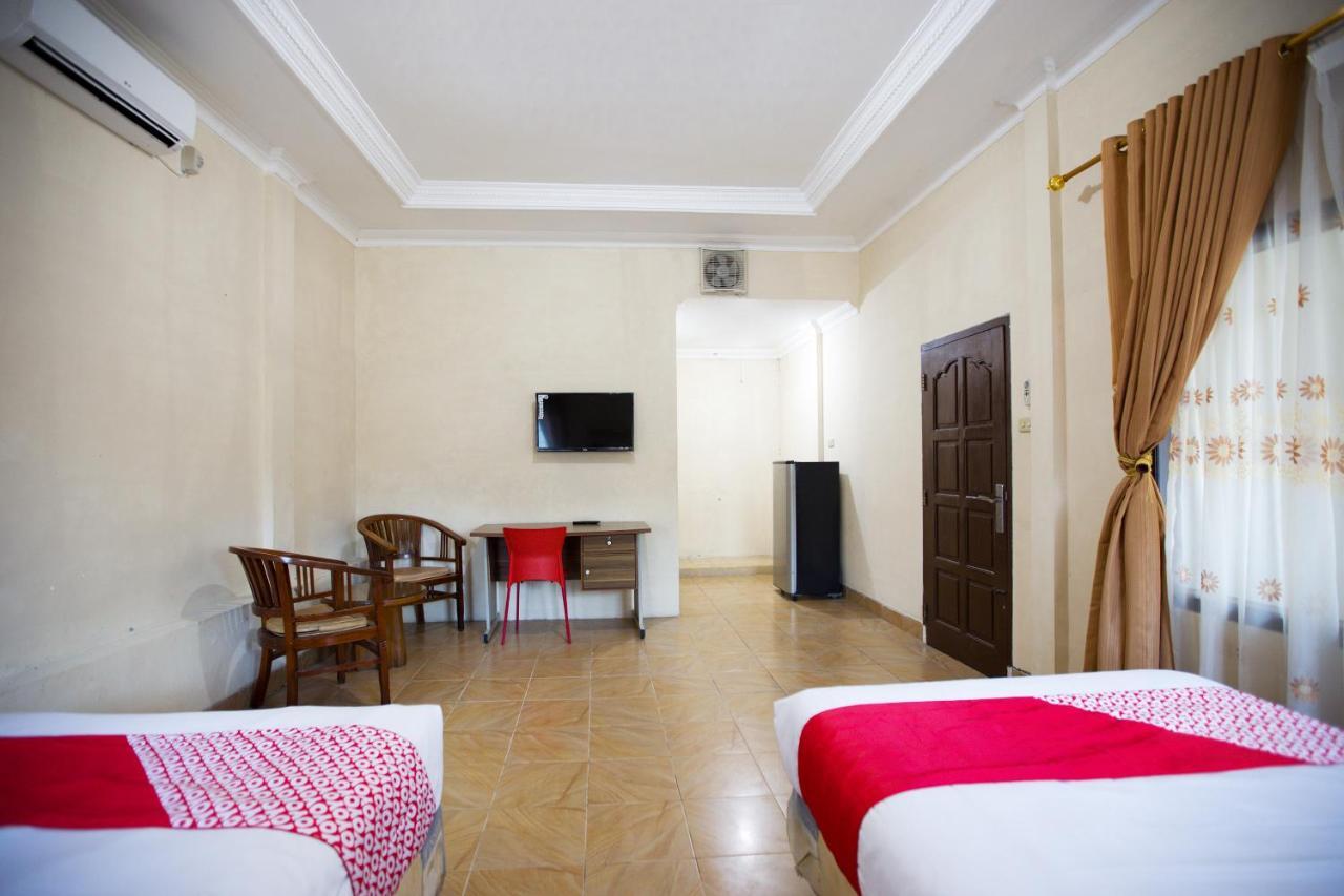 Oyo 3207 Hotel Gracia Bandar Lampung Esterno foto