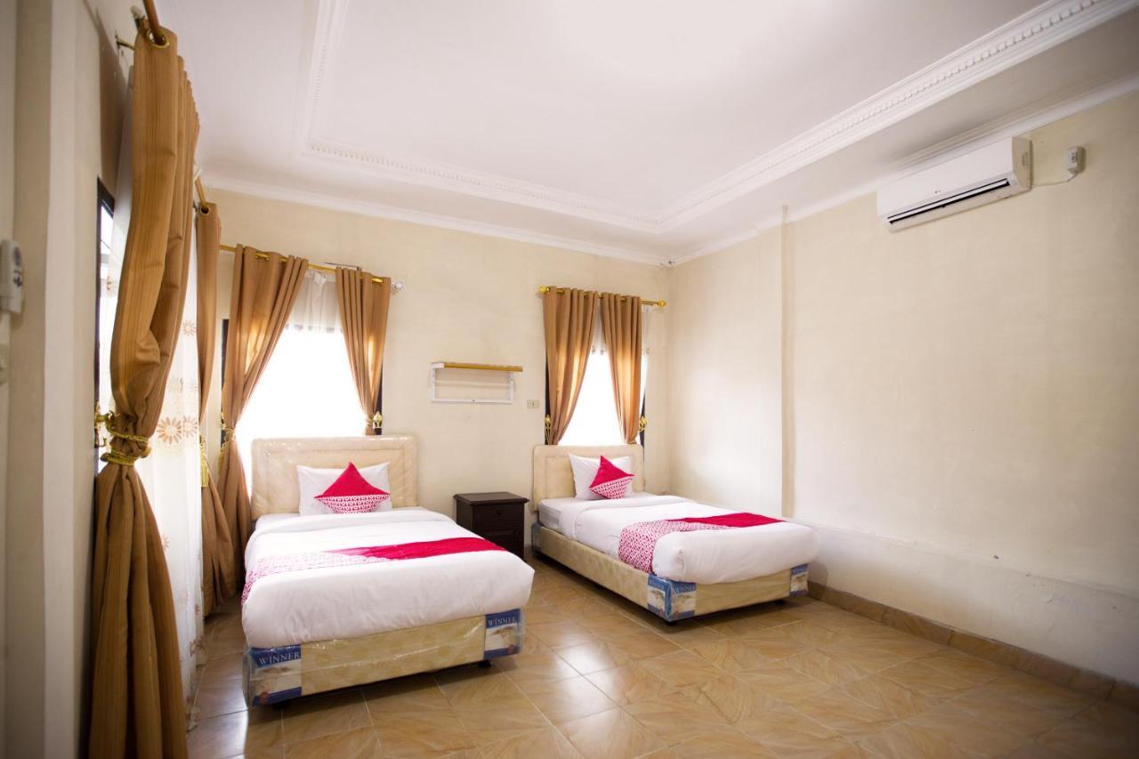 Oyo 3207 Hotel Gracia Bandar Lampung Esterno foto