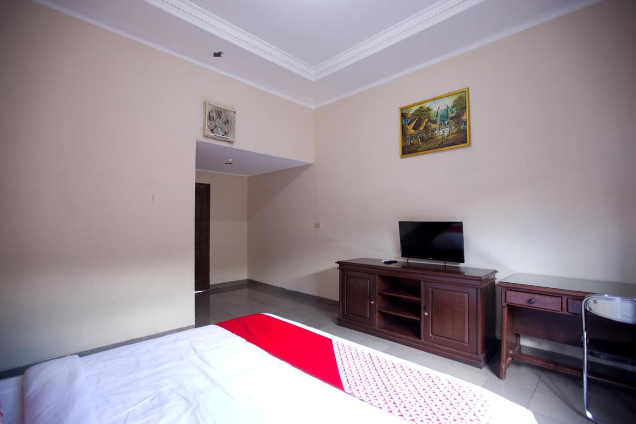 Oyo 3207 Hotel Gracia Bandar Lampung Esterno foto