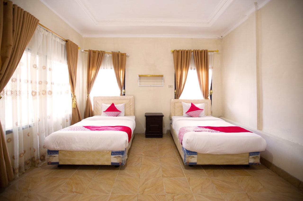 Oyo 3207 Hotel Gracia Bandar Lampung Esterno foto